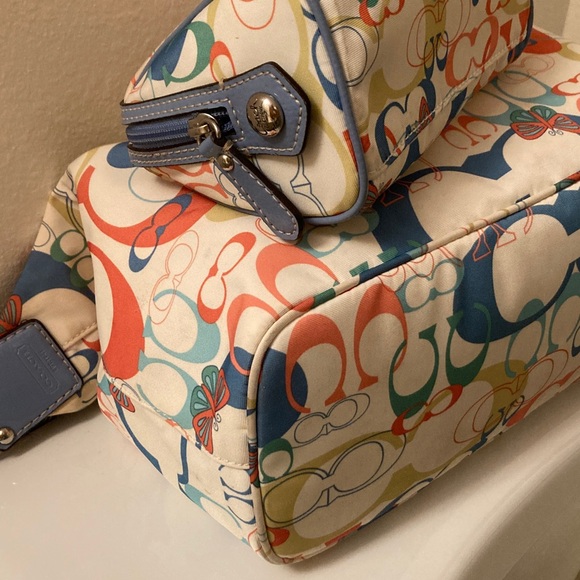 COACH 🧡🦋Colorful Butterfly & CC Pattern Shoulder Bag & Pouch Set - Picture 6 of 15